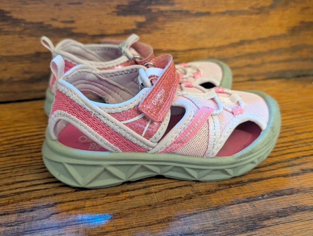Oshkosh B'gosh Closed Toe Toddler Girl 10 Sneakers Shoes Pink